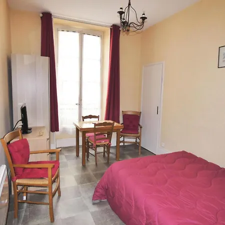 아파트 21 Rue Des Bains - Dans Zone Pietonne Pour Ce Petit Tres Agreable ! Mae-7794